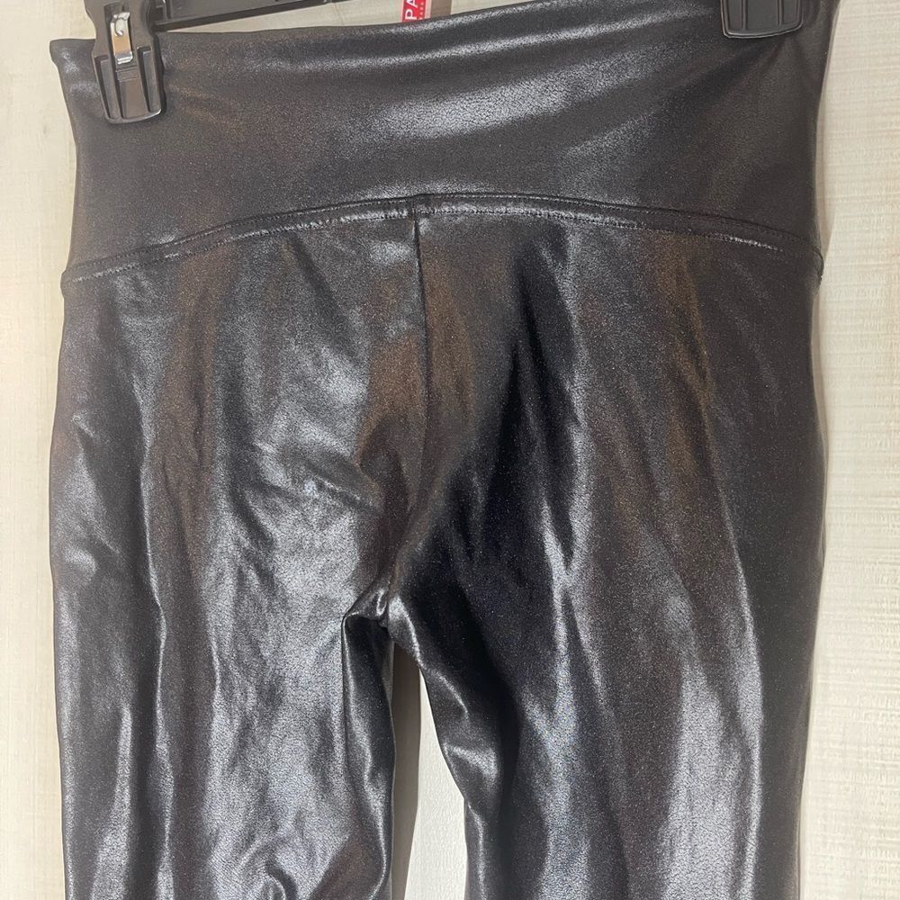 Spanx faux black leather leggings, size medium‎ - Picture 9 of 16